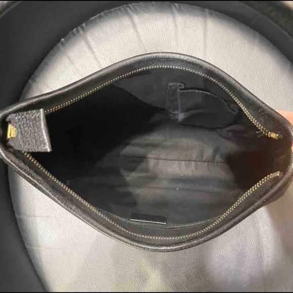 [SOLD] National Handbag Day! -  Gorgeous Authentic Gucci D Ring Abbey Bag - Picture 5 of 10